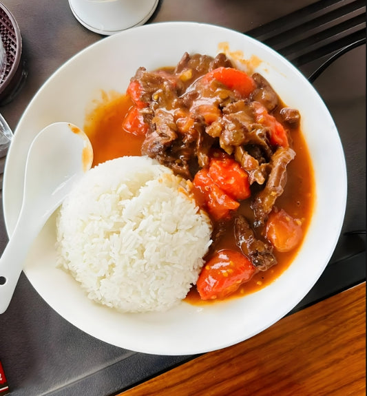 Tomato beef brisket+side dishes+drinks+Rice